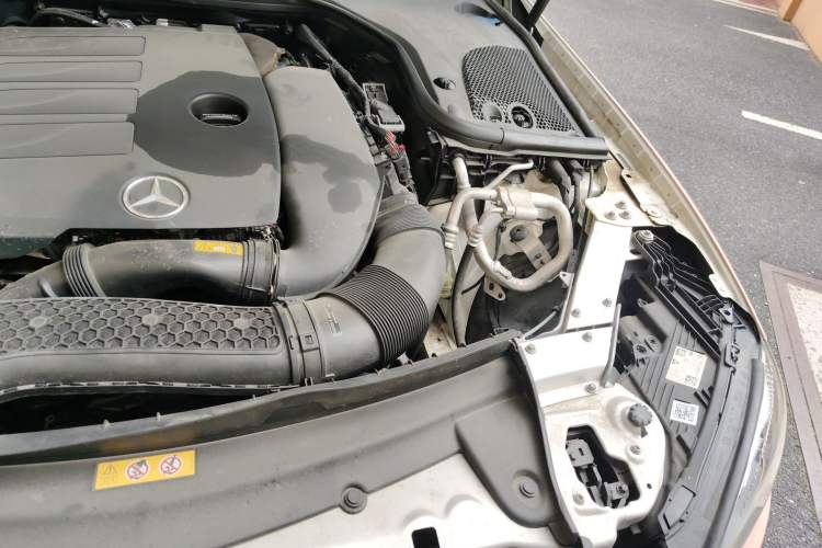 Used Mercedes-Benz E-Class 2021 Updated E 260 Fashion Sport Edition Engine Bay Left