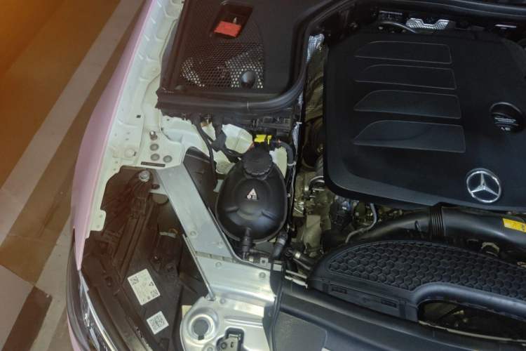 Used Mercedes-Benz E-Class 2021 Facelift E 260 Coupe Engine Bay Right
