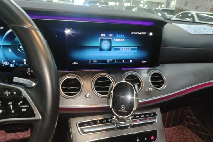 Used Mercedes-Benz E-Class 2021 E 300 L Premium Edition Audio And AC Panel