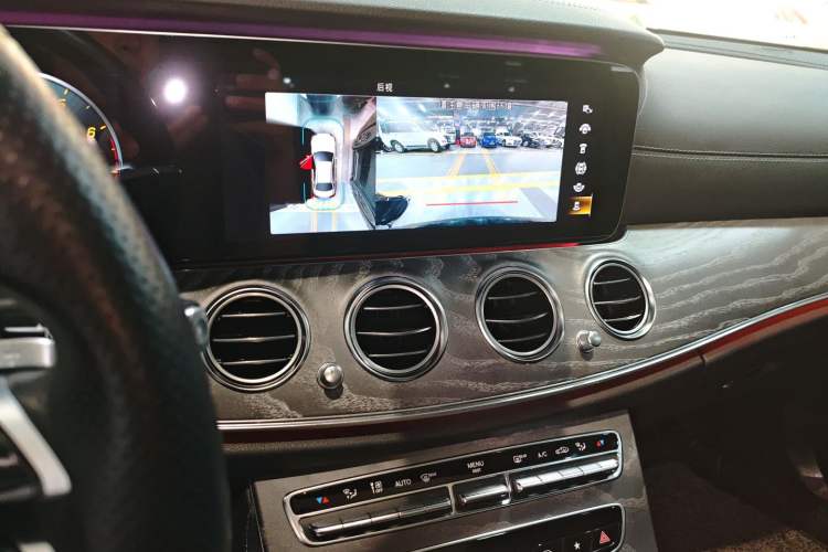 Used Mercedes-Benz E-Class 2021 E 350 L 4MATIC Sport Edition Audio And AC Panel