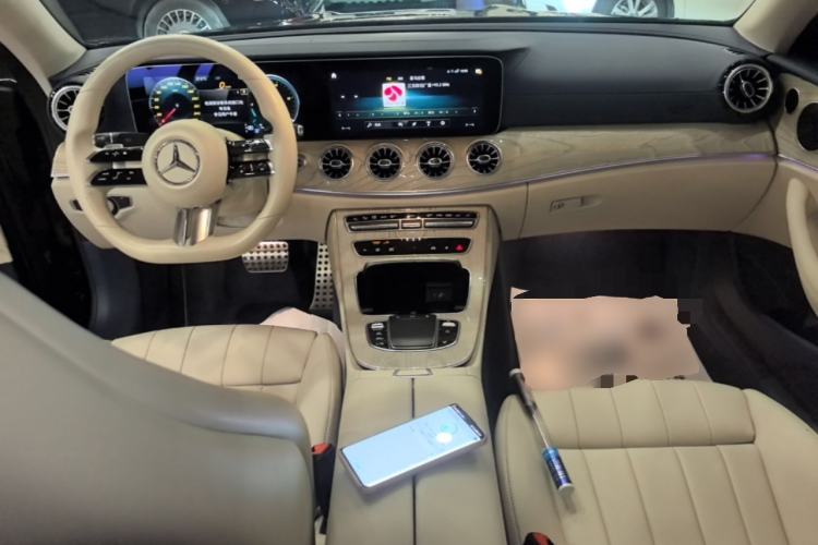 Used Mercedes-Benz E-Class 2021 Facelift E 260 Coupe Center Console