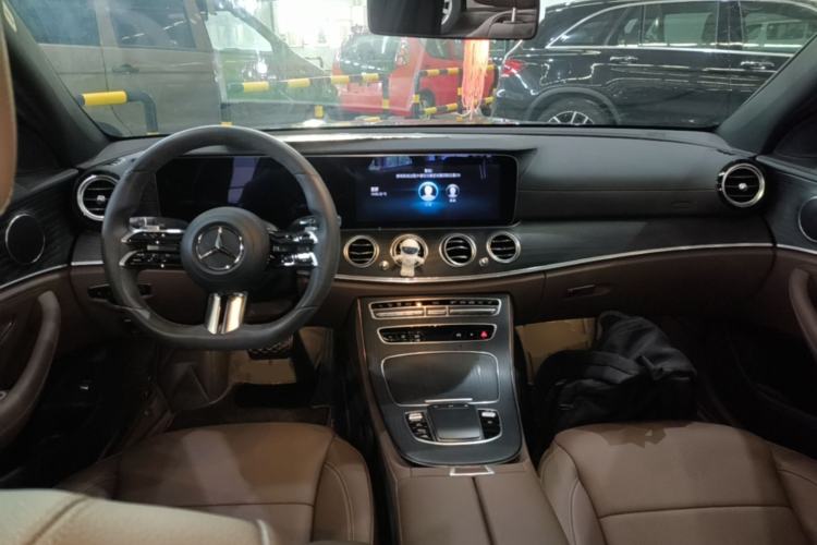 Used Mercedes-Benz E-Class 2021 Restyled E 300 L Sporty and Stylish Edition Center Console