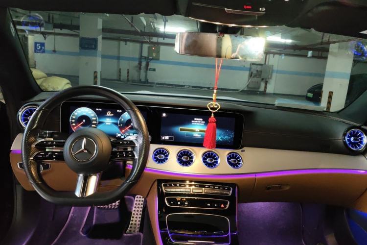 Used Mercedes-Benz E-Class 2021 E 260 Coupe Center Console