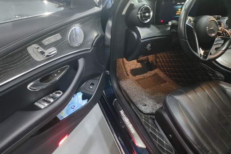 Used Mercedes-Benz E-Class 2021 E 300 L Premium Edition Driver Seat