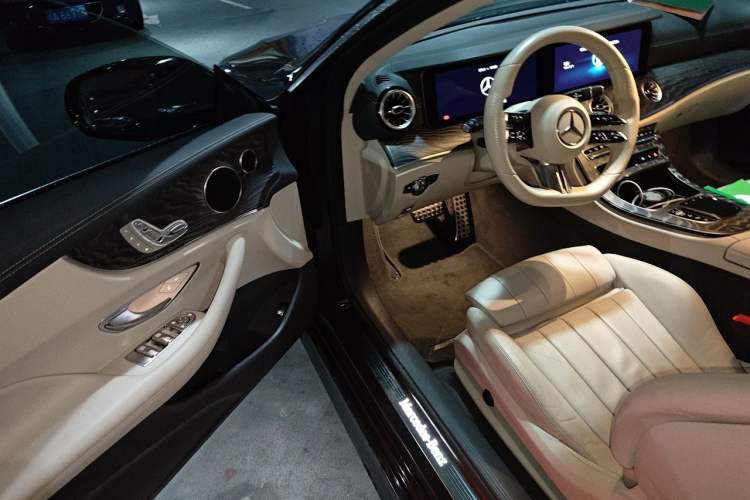 Used Mercedes-Benz E-Class 2021 E 260 Coupe Driver Seat