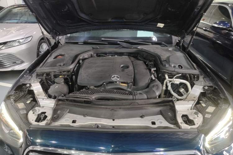 Used Mercedes-Benz E-Class 2021 E 300 L Premium Edition Engine Bay