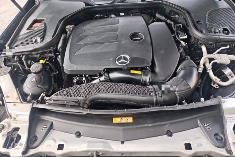 Used Mercedes-Benz E-Class 2021 E 300 Coupe Engine Bay