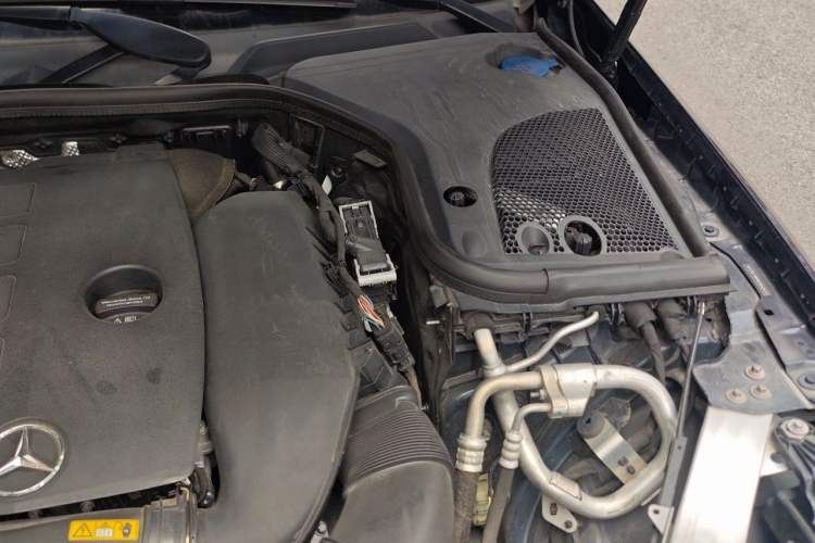 Used Mercedes-Benz E-Class 2021 E 300 L Sporty and Stylish Model Engine Bay Left