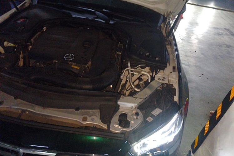 Used Mercedes-Benz E-Class 2021 Restyled E 300 L Luxury Edition Engine Bay Left