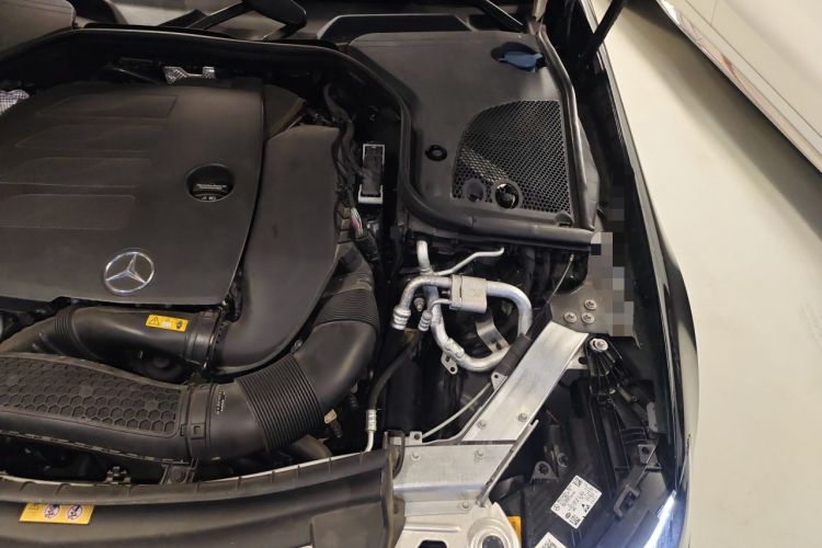 Used Mercedes-Benz E-Class 2021 Facelift E 260 Coupe Engine Bay Left