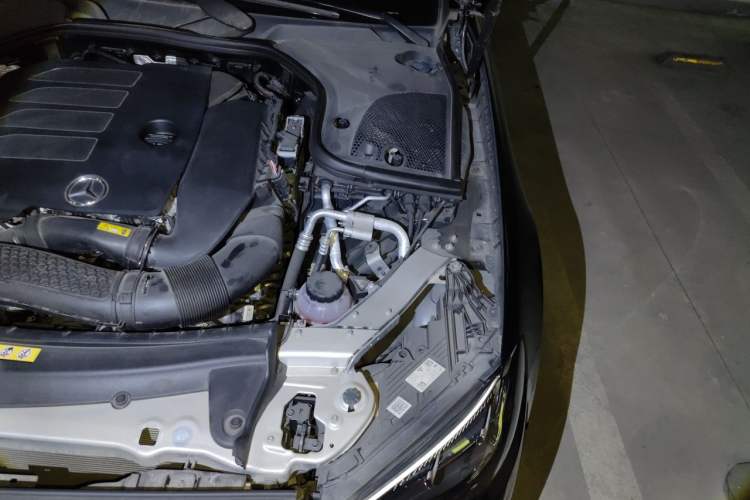 Used Mercedes-Benz E-Class 2021 E 260 Coupe Engine Bay Left