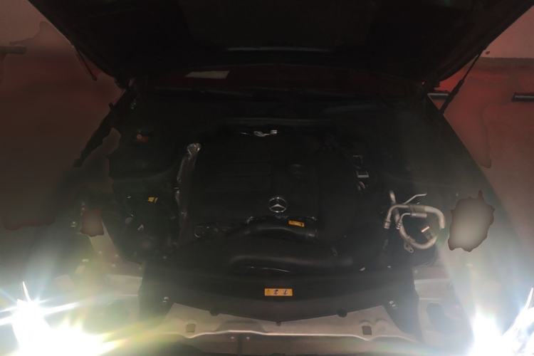 Used Mercedes-Benz E-Class 2021 E 300 Coupe Engine Bay