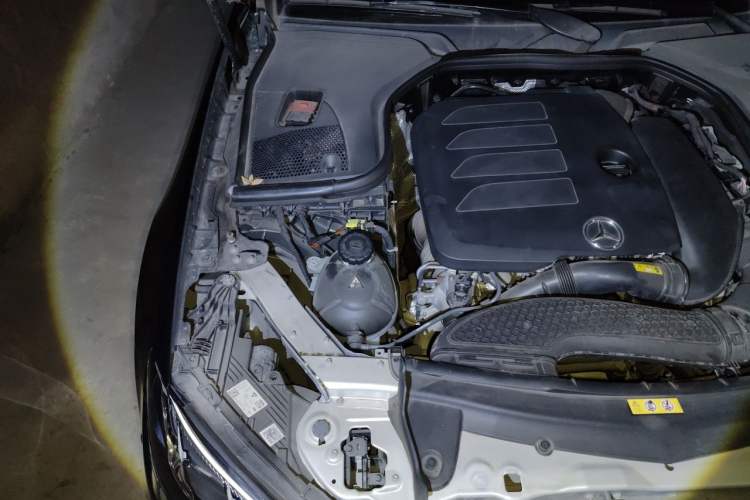 Used Mercedes-Benz E-Class 2021 E 260 Coupe Engine Bay Right