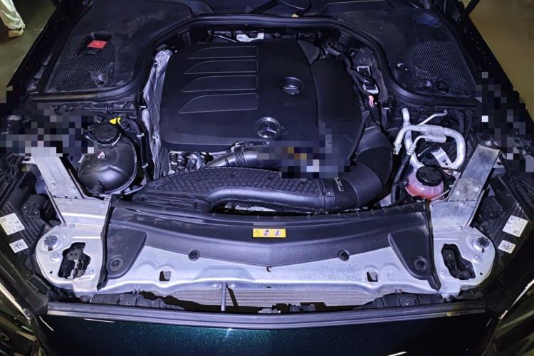 Used Mercedes-Benz E-Class 2021 E 260 Coupe Engine Bay