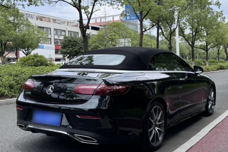 Used Mercedes-Benz E-Class 2021 Restyled E 260 4MATIC Convertible Coupe Exterior 5