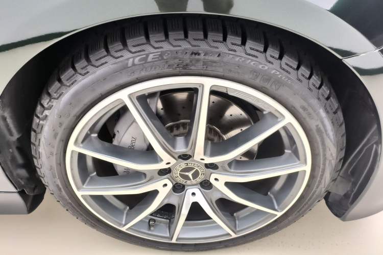 Used Mercedes-Benz E-Class 2021 E 260 Coupe Exterior 6