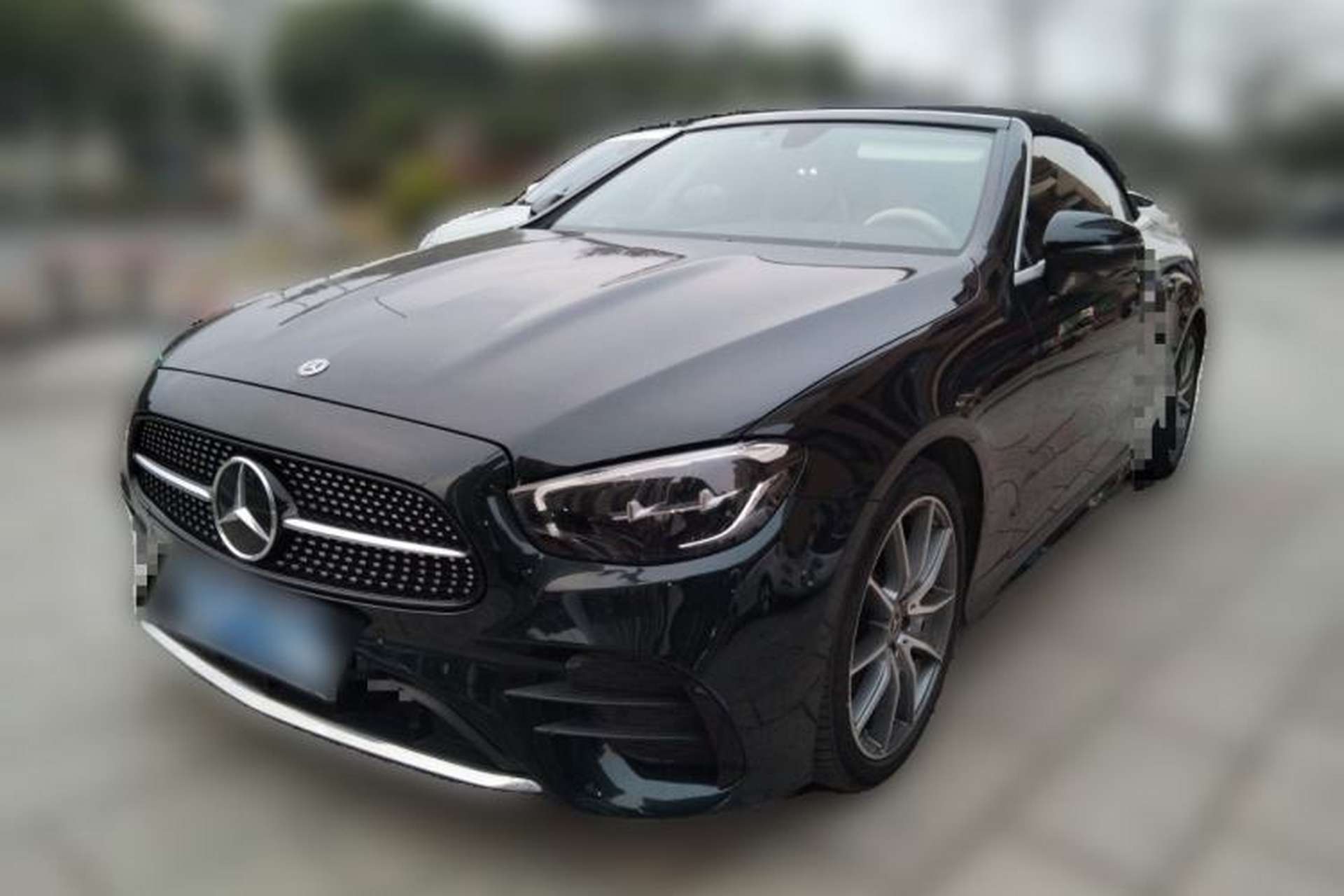 Used Mercedes-Benz E-Class 2021 Restyled E 260 4MATIC Convertible Coupe Front Left 45 Deg