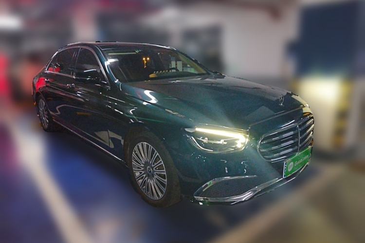 Used Mercedes-Benz E-Class 2021 Restyled E 300 L Luxury Edition Front Right 45 Deg