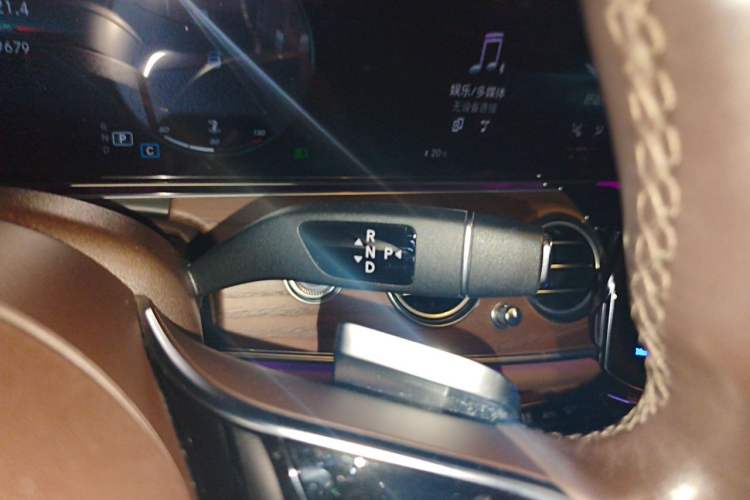Used Mercedes-Benz E-Class 2021 Restyled E 300 L Luxury Edition Gear Lever