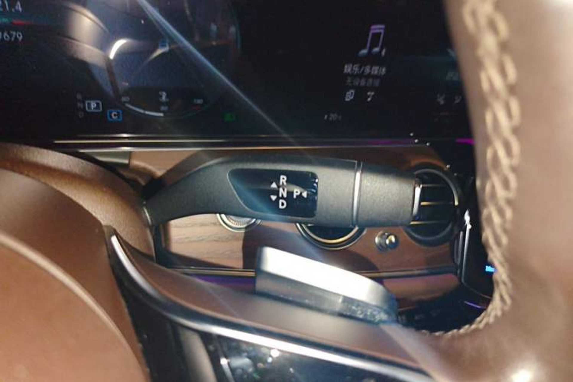 Used Mercedes-Benz E-Class 2021 Restyled E 300 L Luxury Edition Gear Lever