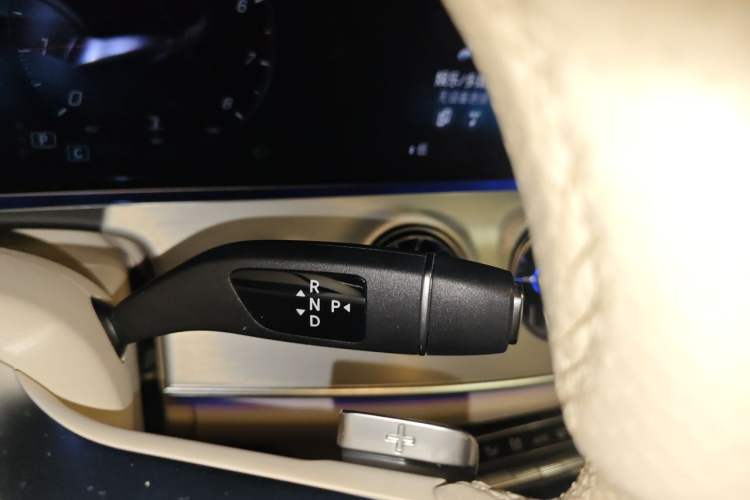 Used Mercedes-Benz E-Class 2021 Facelift E 260 Coupe Gear Lever