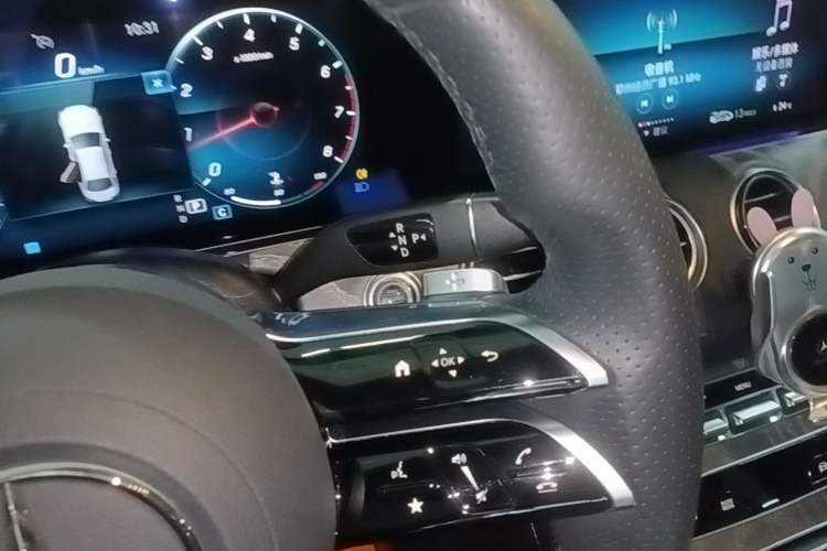 Used Mercedes-Benz E-Class 2021 Restyled E 300 L Sporty and Stylish Edition Gear Lever