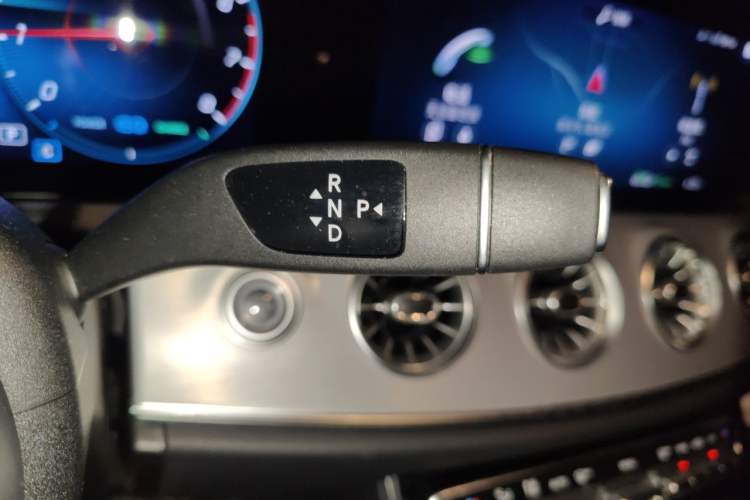 Used Mercedes-Benz E-Class 2021 E 260 Coupe Gear Lever