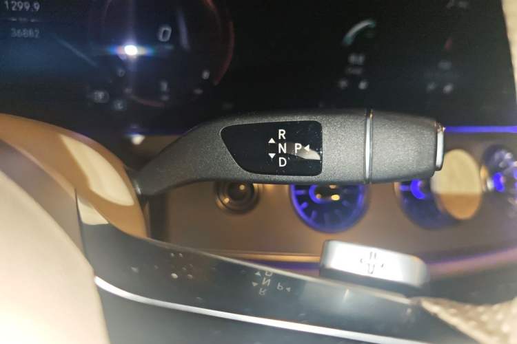Used Mercedes-Benz E-Class 2021 Facelift E 260 Coupe Gear Lever