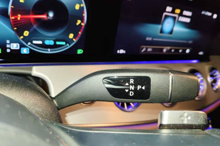 Used Mercedes-Benz E-Class 2021 E 260 Coupe Gear Lever