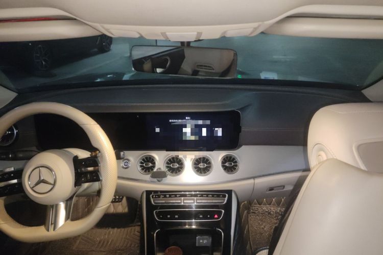 Used Mercedes-Benz E-Class 2021 E 260 Convertible Coupe Interior 2