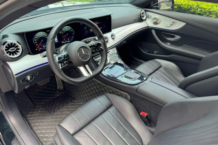 Used Mercedes-Benz E-Class 2021 Facelift E 260 Coupe Interior 5
