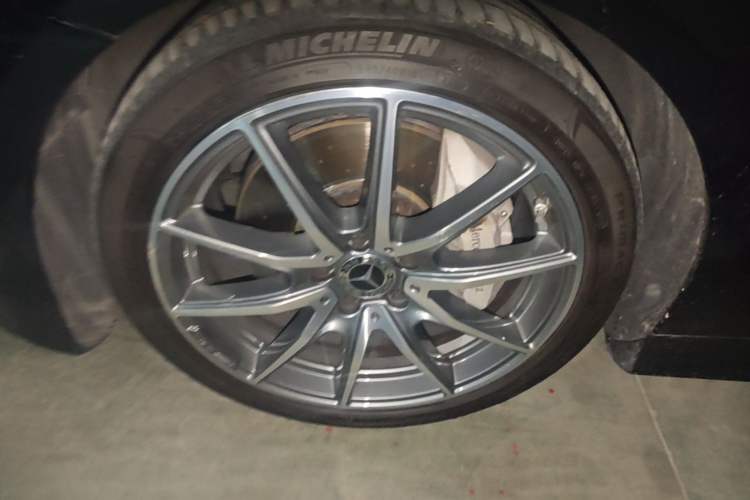 Used Mercedes-Benz E-Class 2021 E 300 Coupe Left Front Wheel Hub