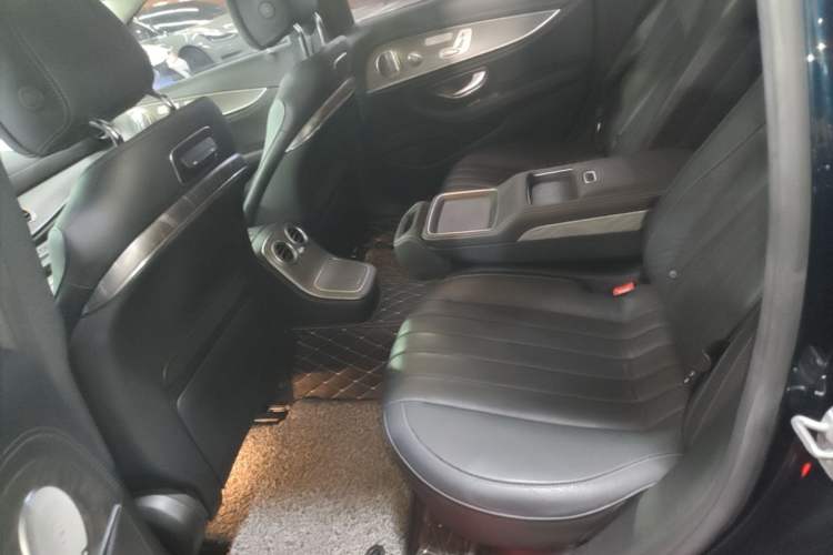 Used Mercedes-Benz E-Class 2021 E 300 L Premium Edition Left Rear Seat