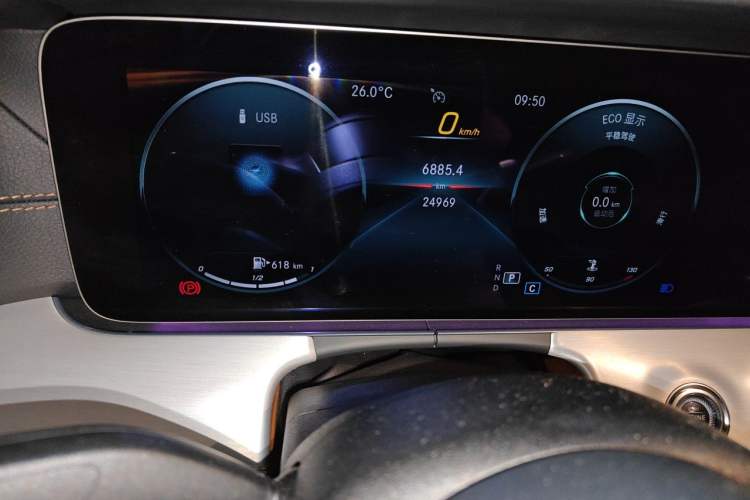 Used Mercedes-Benz E-Class 2021 Facelift E 260 Coupe Odometer Close Up