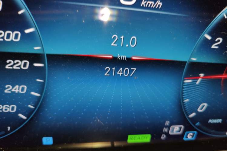Used Mercedes-Benz E-Class 2021 E 260 Coupe Odometer Close Up