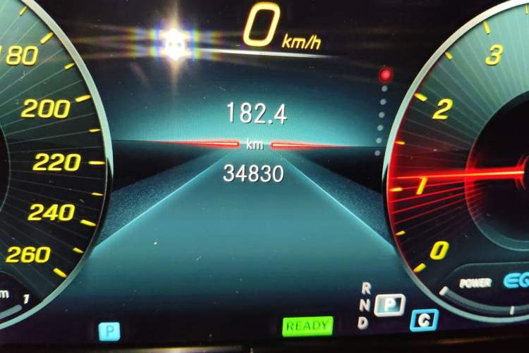 Used Mercedes-Benz E-Class 2021 E 260 Coupe Odometer Close Up
