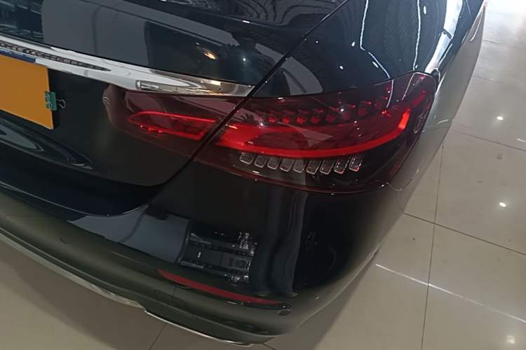 Used Mercedes-Benz E-Class 2021 E 300 L Sporty and Stylish Model Right Rear Taillight
