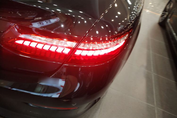 Used Mercedes-Benz E-Class 2021 Facelift E 260 Coupe Right Rear Taillight