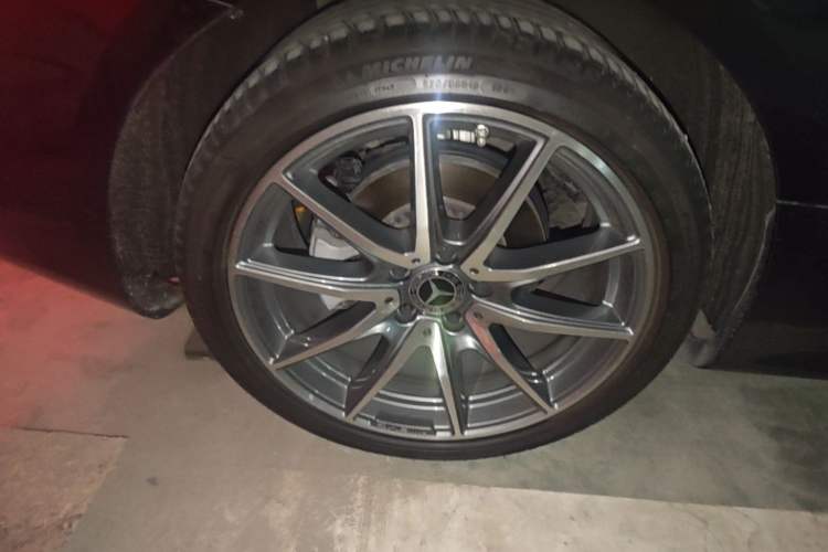 Used Mercedes-Benz E-Class 2021 E 300 Coupe Right Rear Wheel Hub