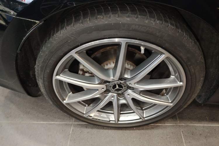 Used Mercedes-Benz E-Class 2021 Facelift E 260 Coupe Right Rear Wheel Hub