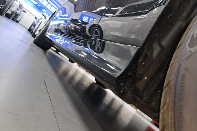 Used Mercedes-Benz E-Class 2021 Facelift E 260 Coupe Right Side Sill