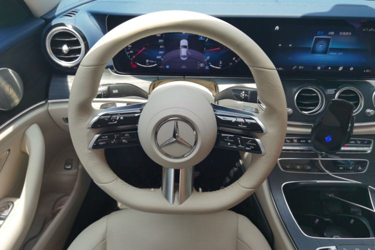 Used Mercedes-Benz E-Class 2021 Restyled E 300 L Sport Premium Edition Steering Wheel