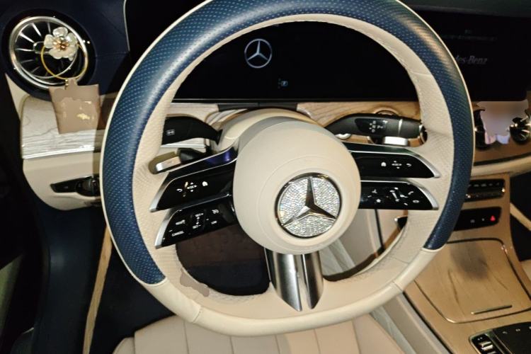 Used Mercedes-Benz E-Class 2021 E 260 Coupe Steering Wheel