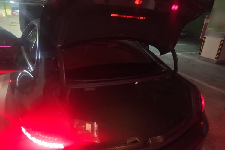 Used Mercedes-Benz E-Class 2021 E 300 Coupe Trunk