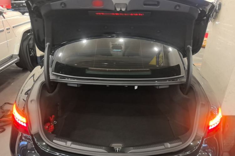 Used Mercedes-Benz E-Class 2021 Facelift E 260 Coupe Trunk