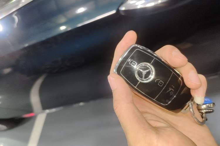 Used Mercedes-Benz E-Class 2021 E 300 L Premium Edition Vehicle Key