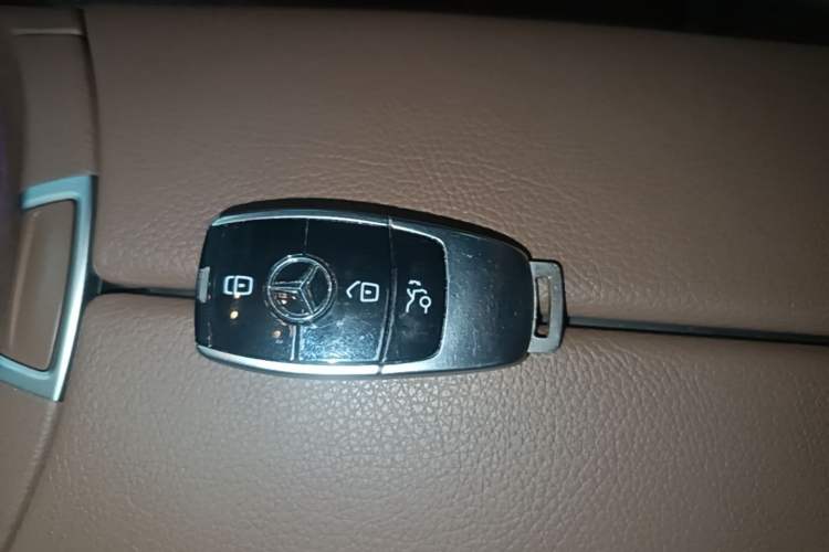 Used Mercedes-Benz E-Class 2021 E 300 L Sporty and Stylish Model Vehicle Key