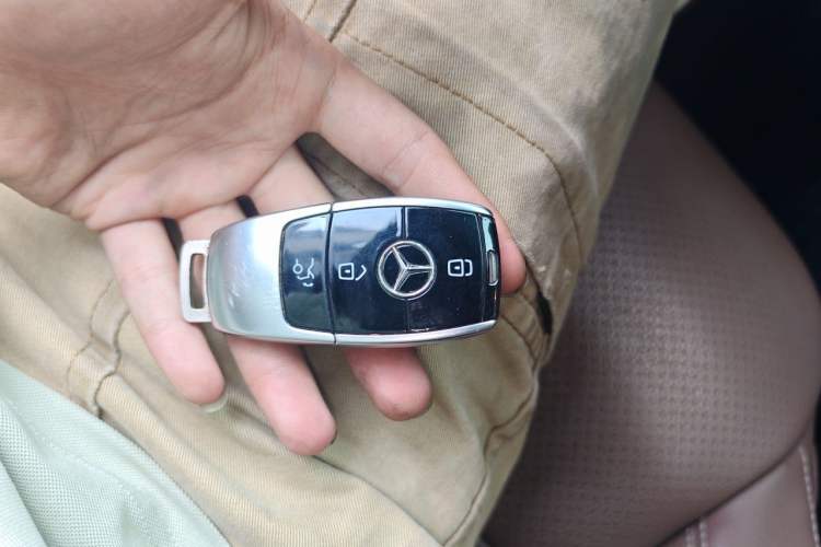 Used Mercedes-Benz E-Class 2021 E 300 L Sporty and Stylish Model Vehicle Key
