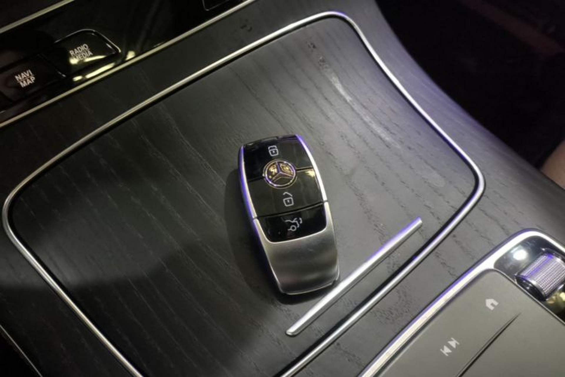 Used Mercedes-Benz E-Class 2021 Restyled E 300 L Sporty and Stylish Edition Vehicle Key