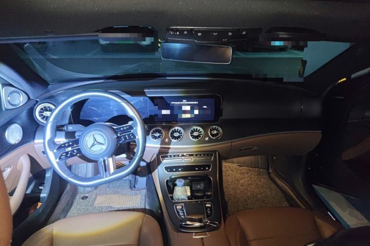 Used Mercedes-Benz E-Class 2021 Restyled E 300 L Sport Luxury Edition Center Console